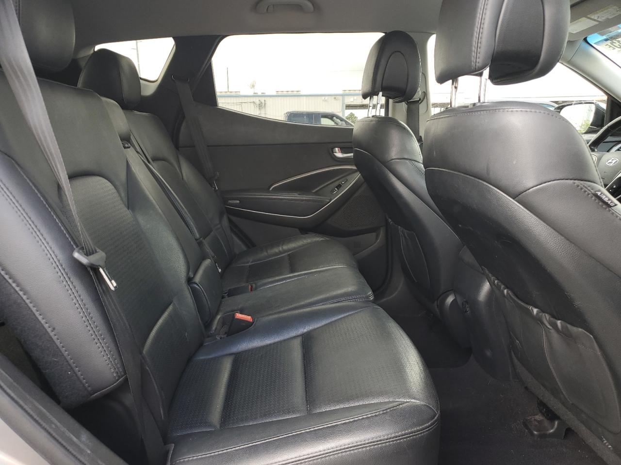 2013 Hyundai Santa Fe - Image 11