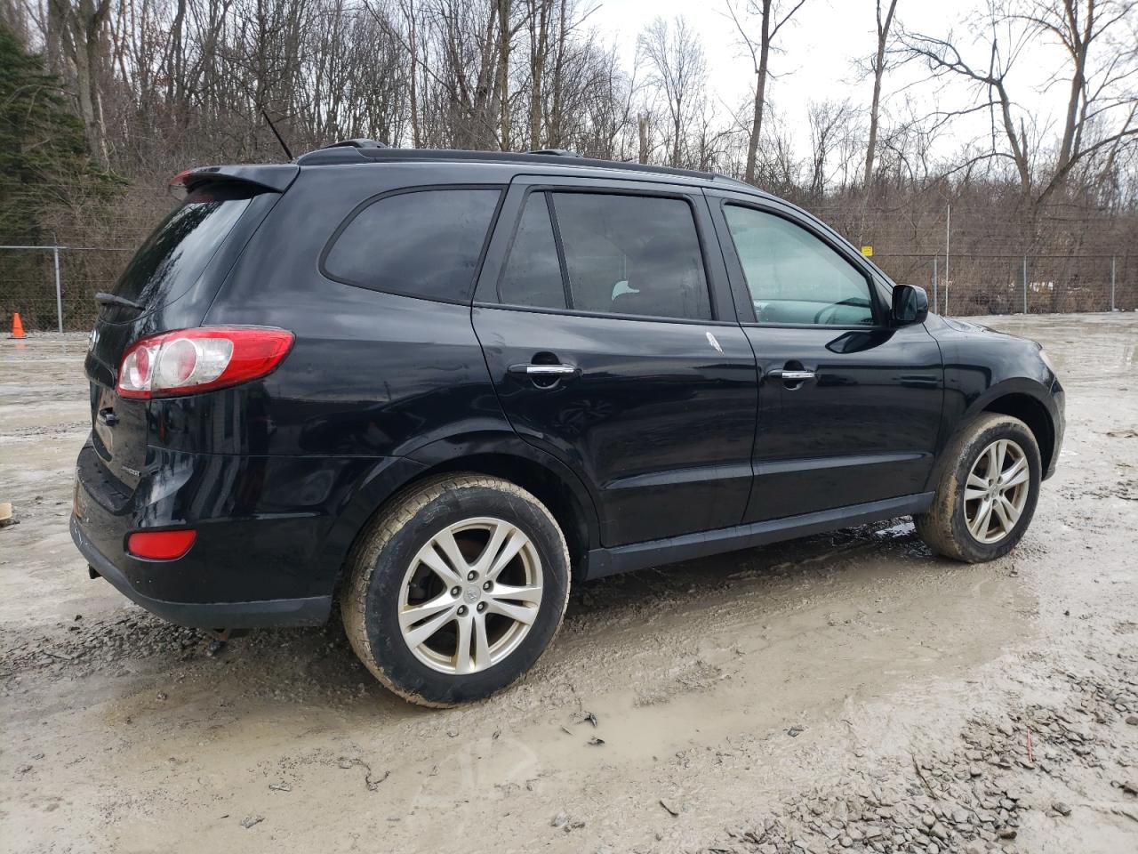 2012 Hyundai Santa Fe - Image 3