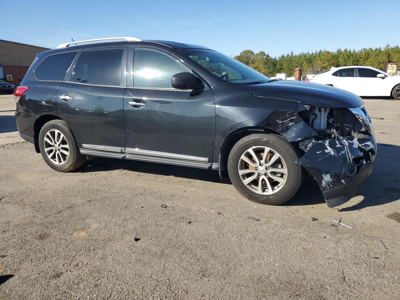 2015 Nissan Pathfinder - Image 4