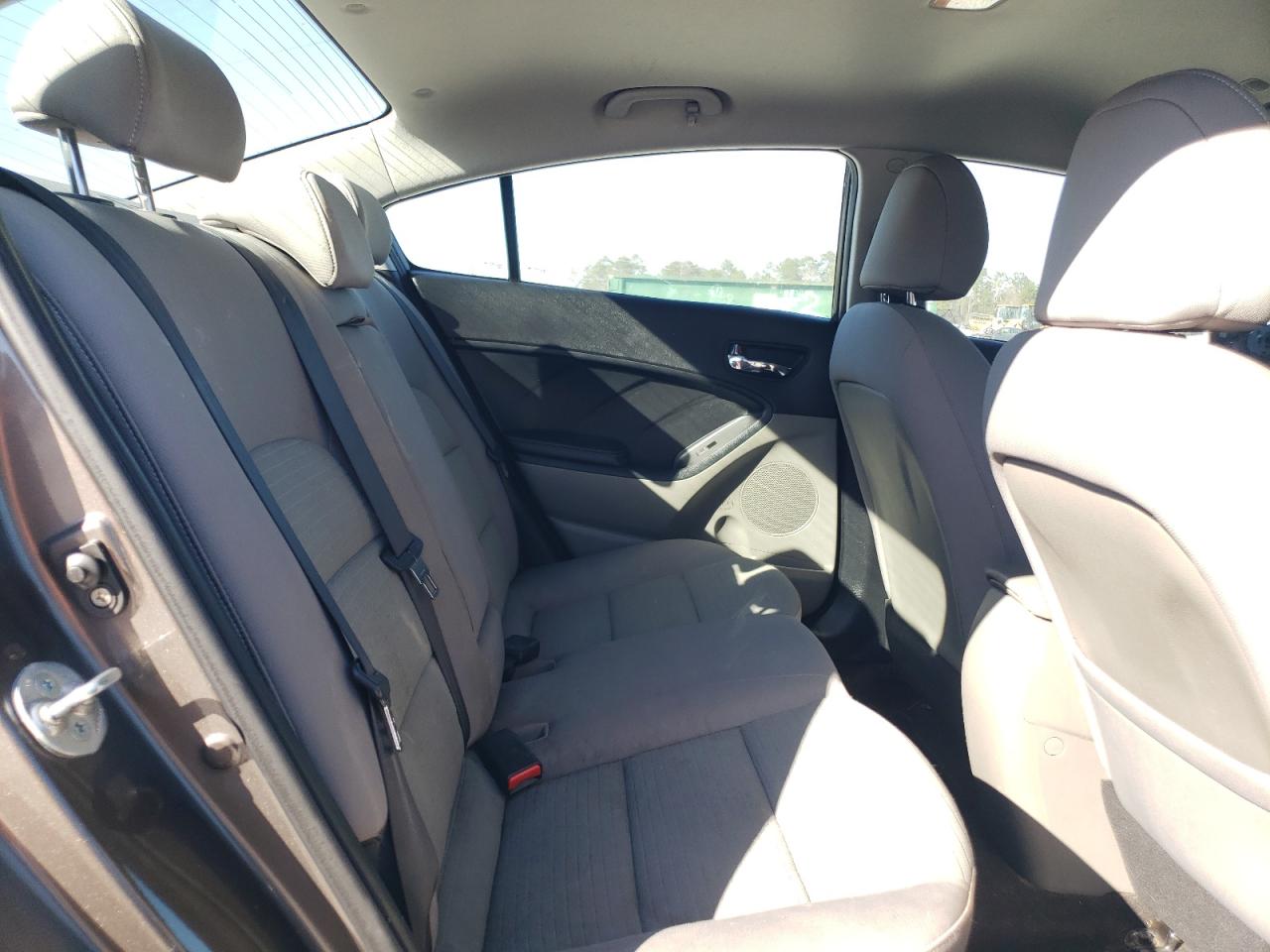2014 Kia Forte - Image 10