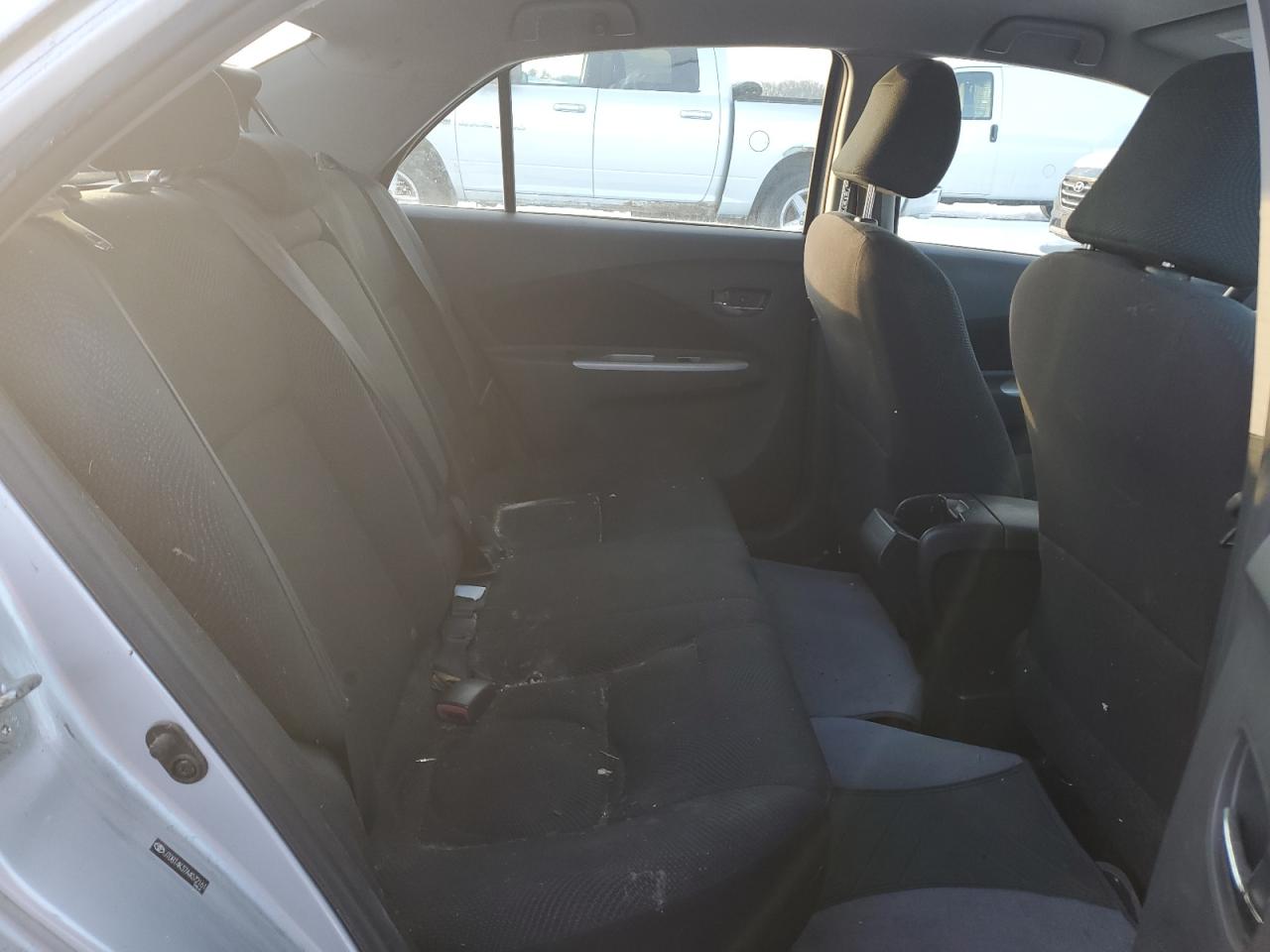 2010 Toyota Yaris - Image 10