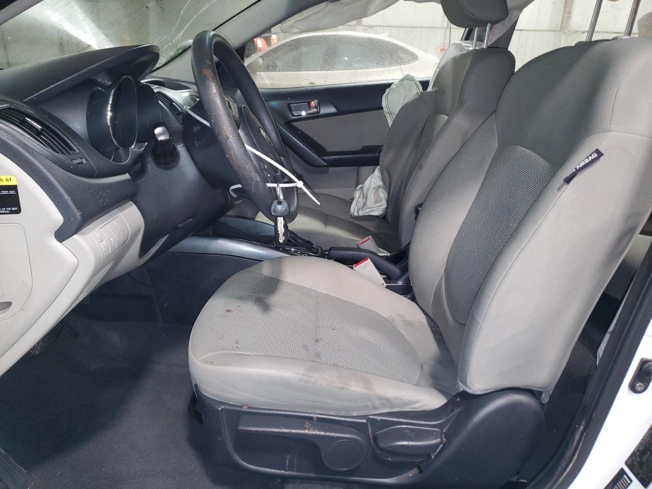 2013 Kia Forte - Image 7