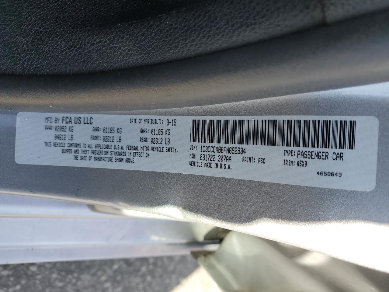 2015 Chrysler 200 - Image 14