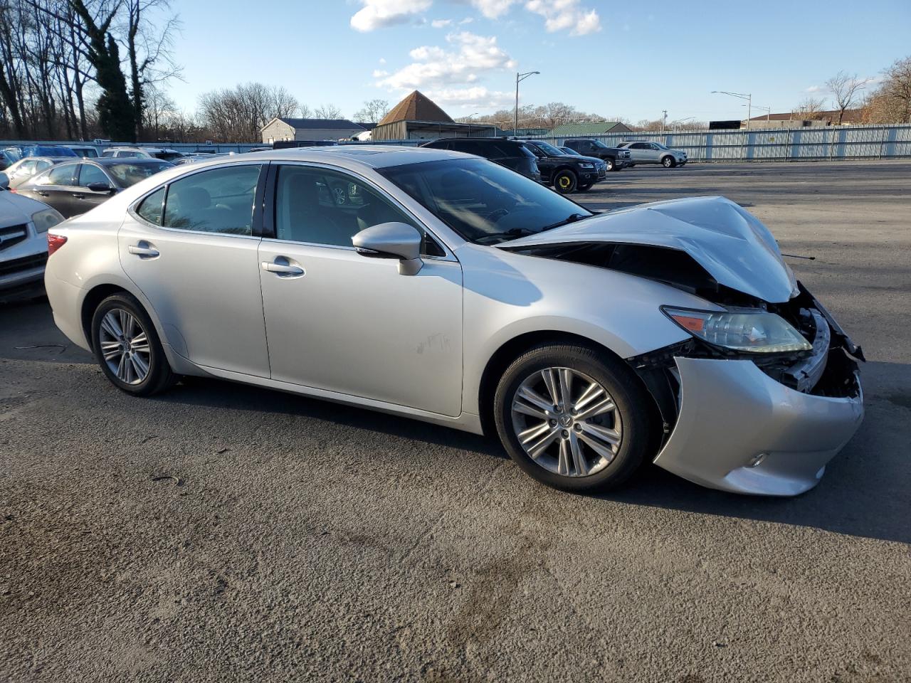 2013 Lexus ES - Image 4