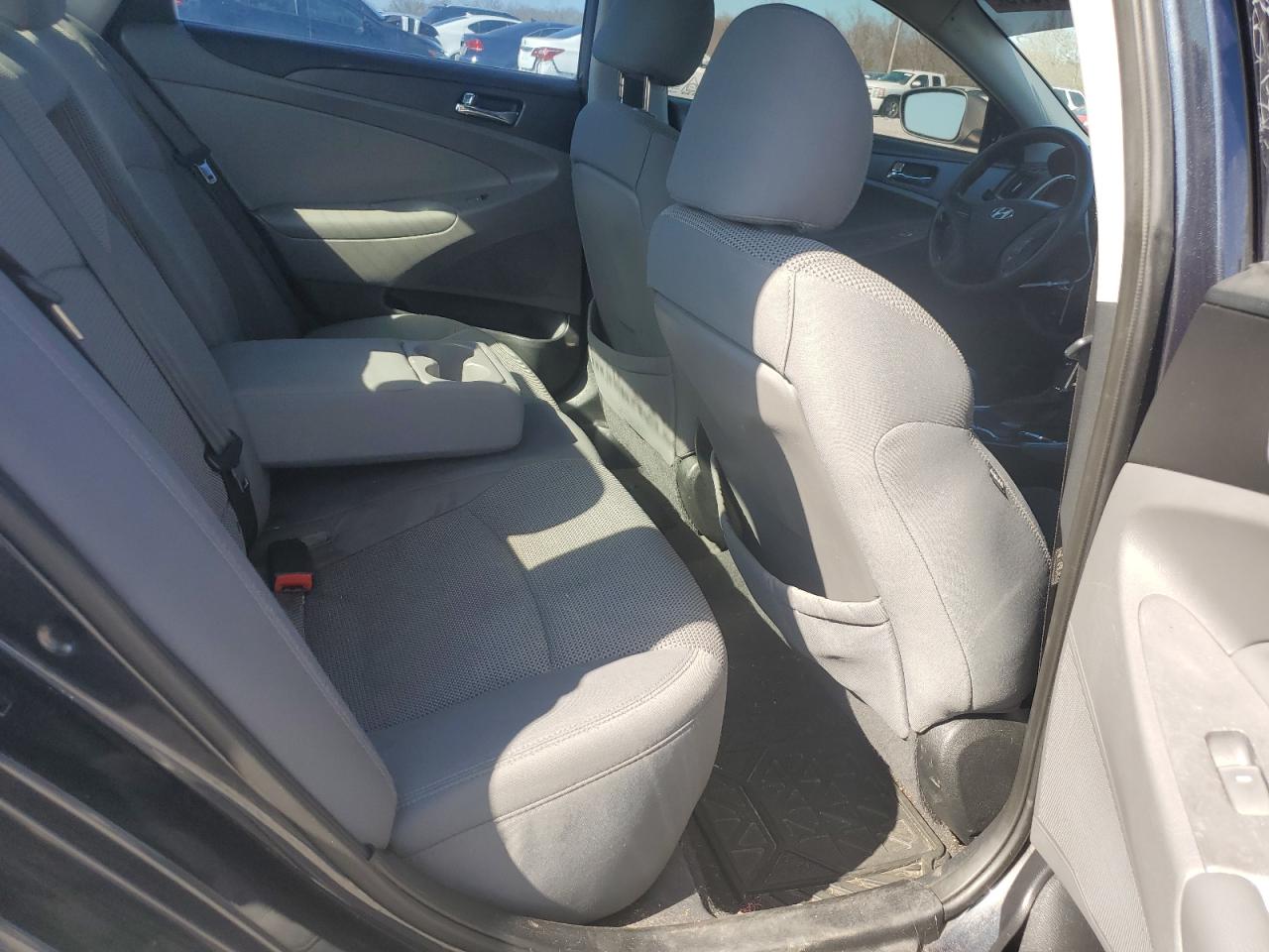 2014 Hyundai Sonata - Image 10