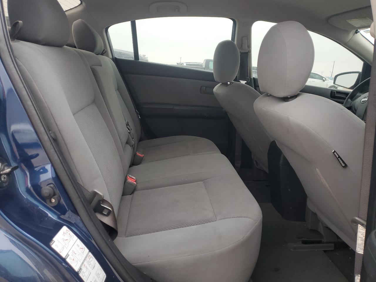 2010 Nissan Sentra - Image 11