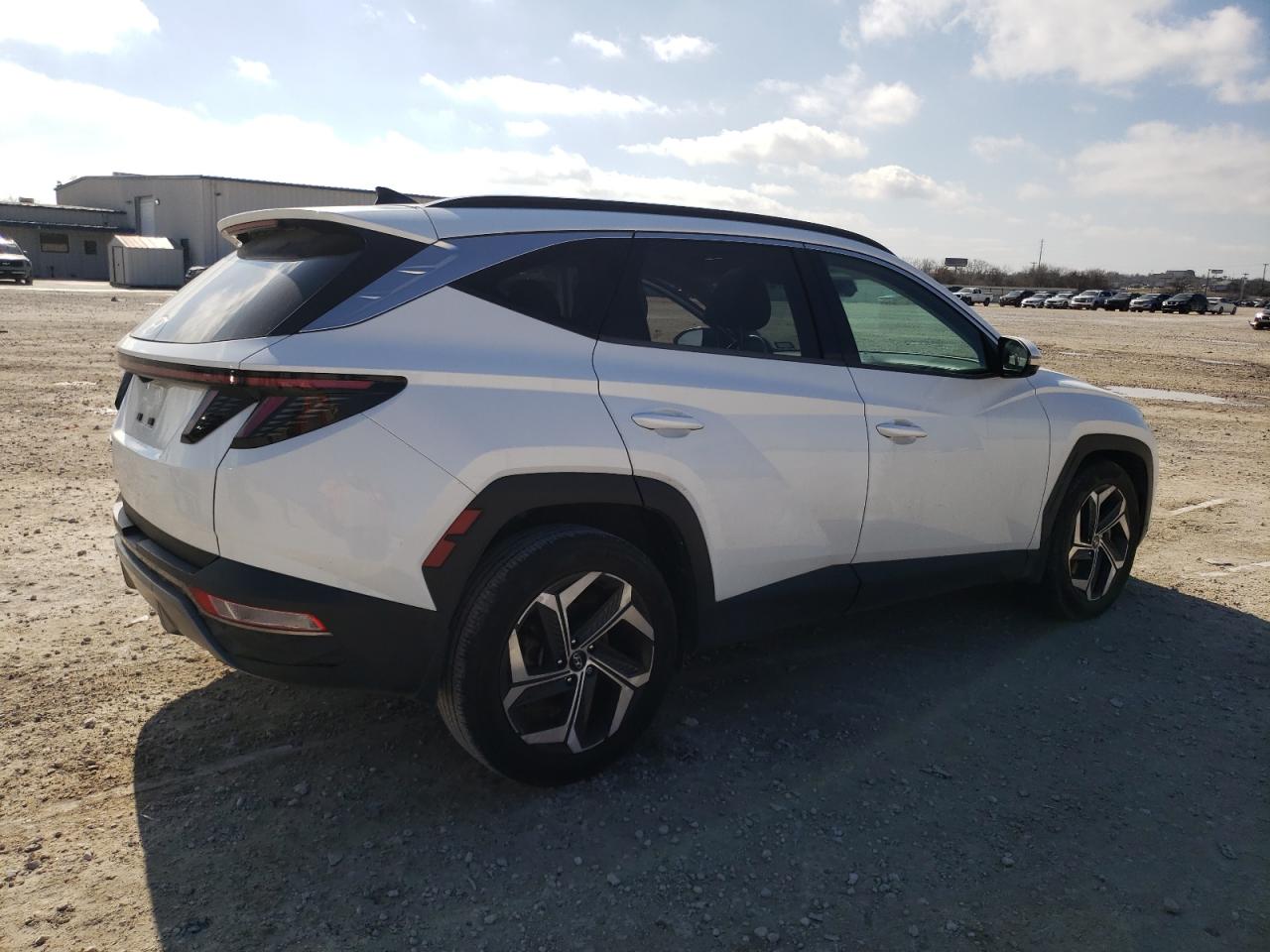 2022 Hyundai Tucson - Image 3