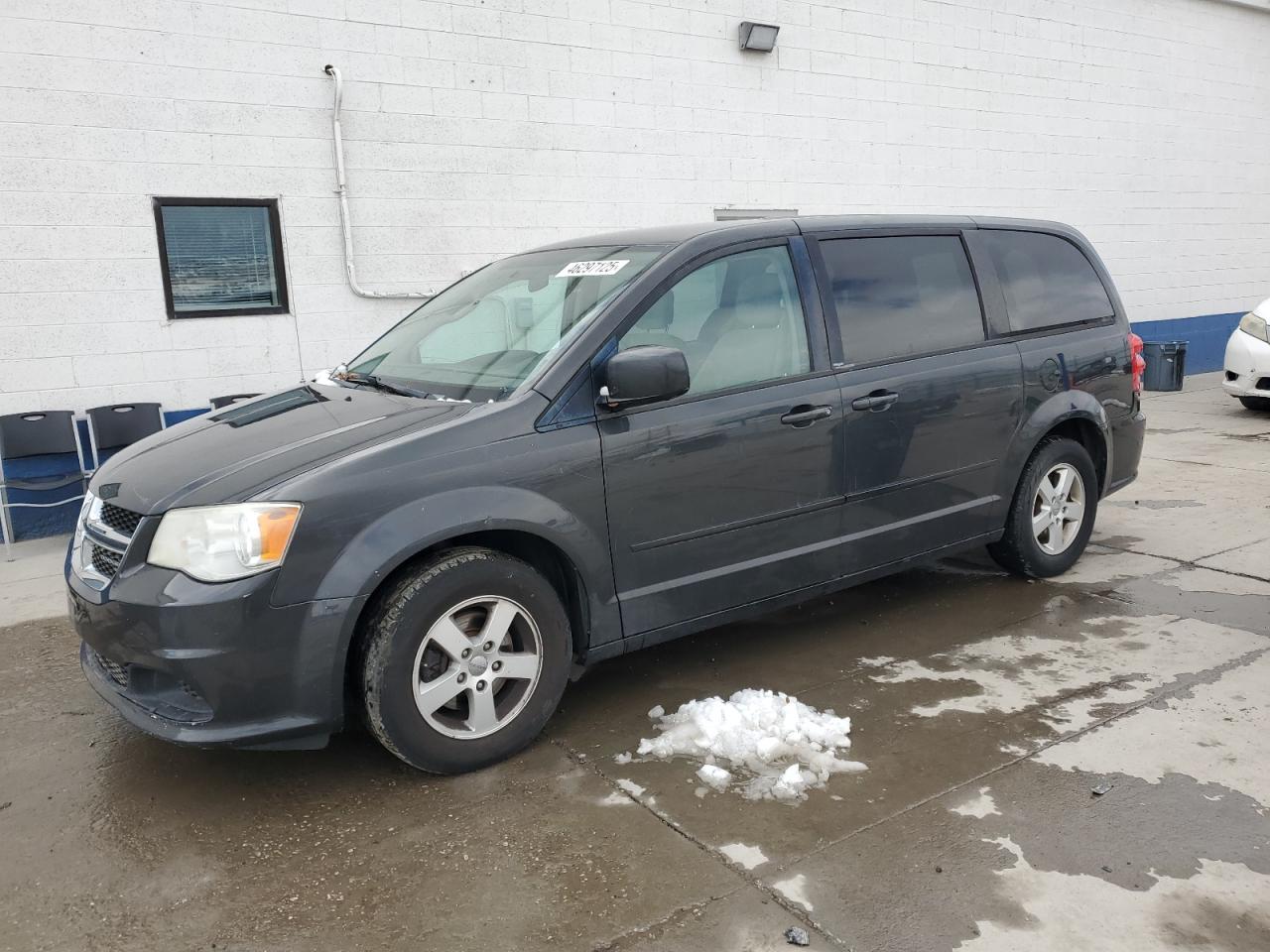 2012 Dodge Caravan - Image 1