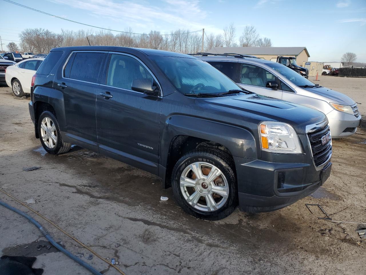 2017 GMC Terrain - Image 4