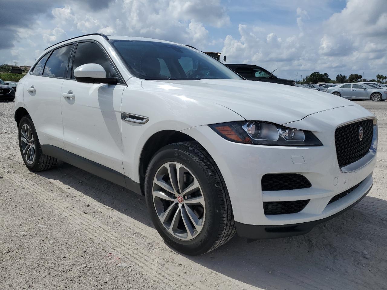 2018 Jaguar F-Pace - Image 4
