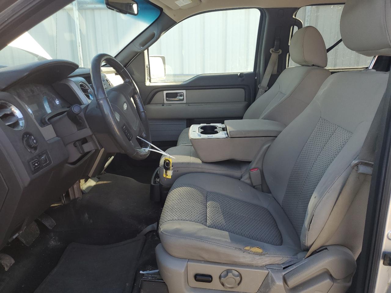 2010 Ford F-150 - Image 7