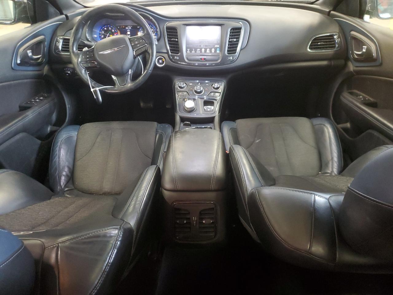 2015 Chrysler 200 - Image 8