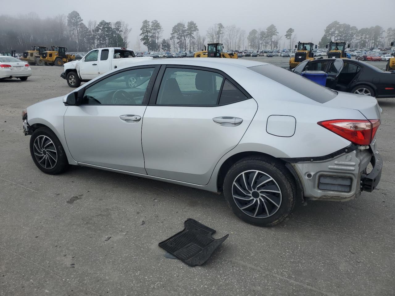 2018 Toyota Corolla - Image 2