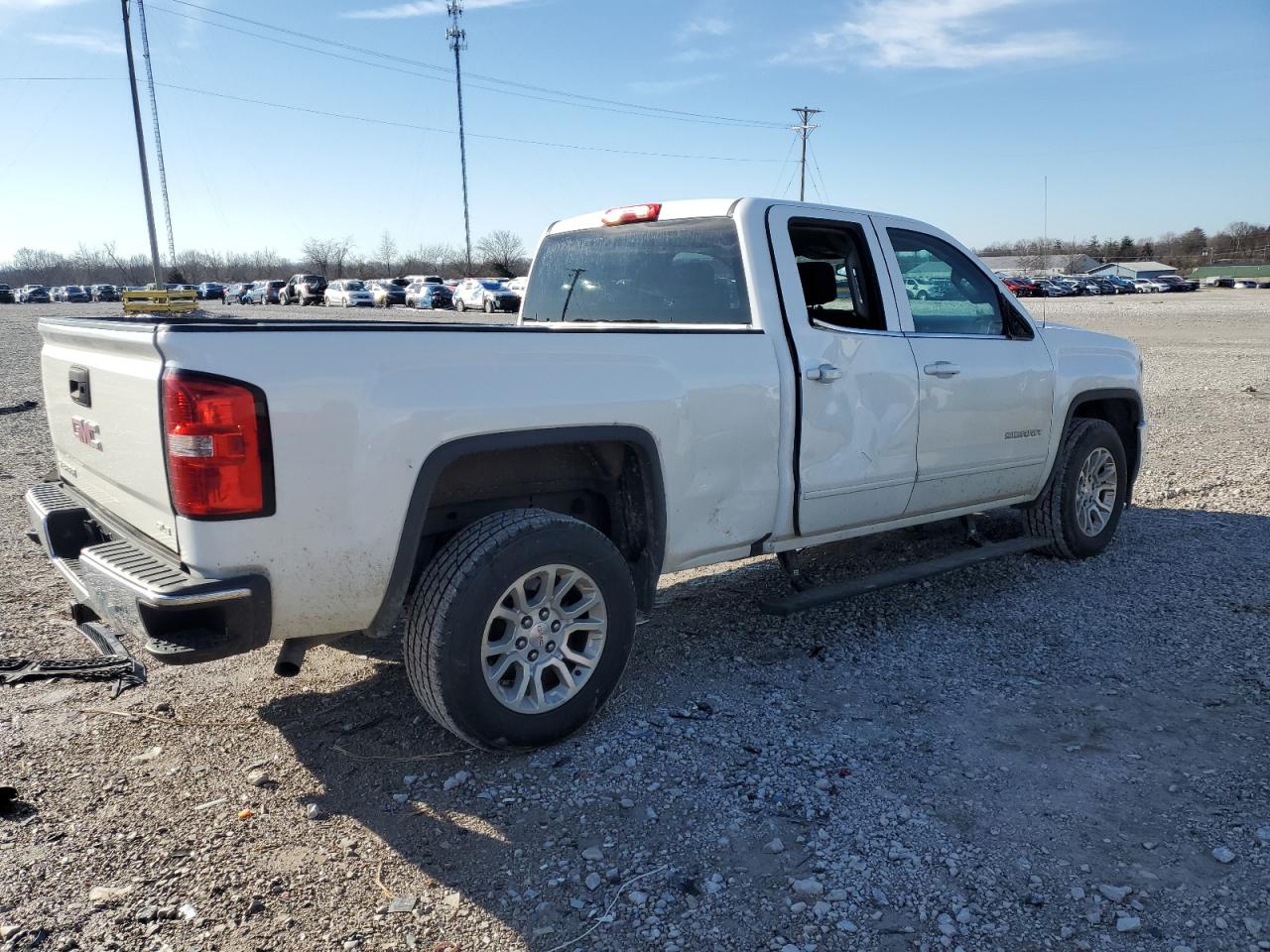2016 GMC Sierra - Image 3
