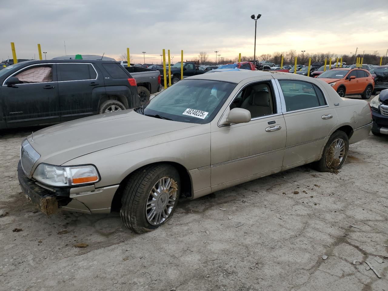 2010 Lincoln Town Car - Image 1