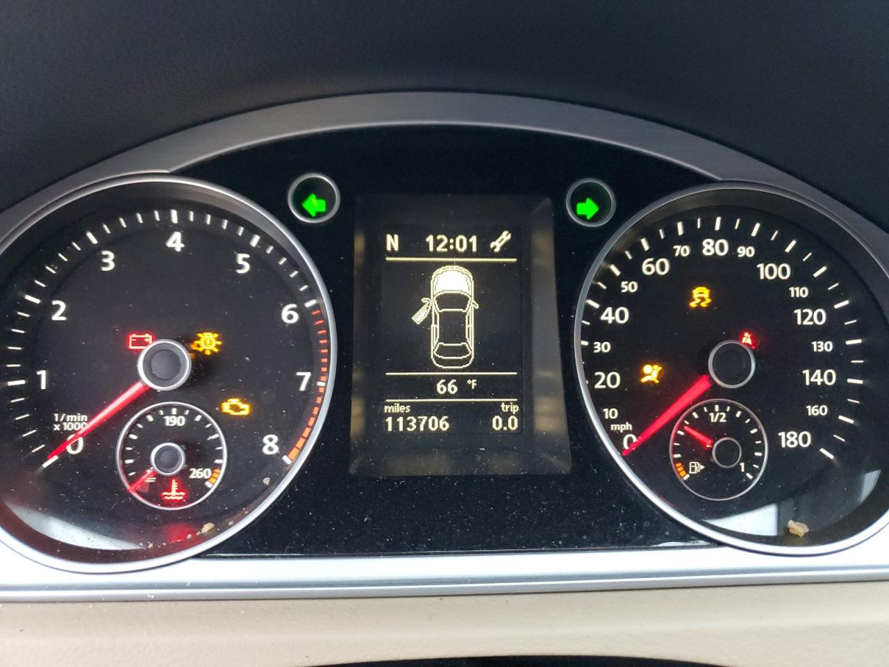2013 Volkswagen Passat CC - Image 9