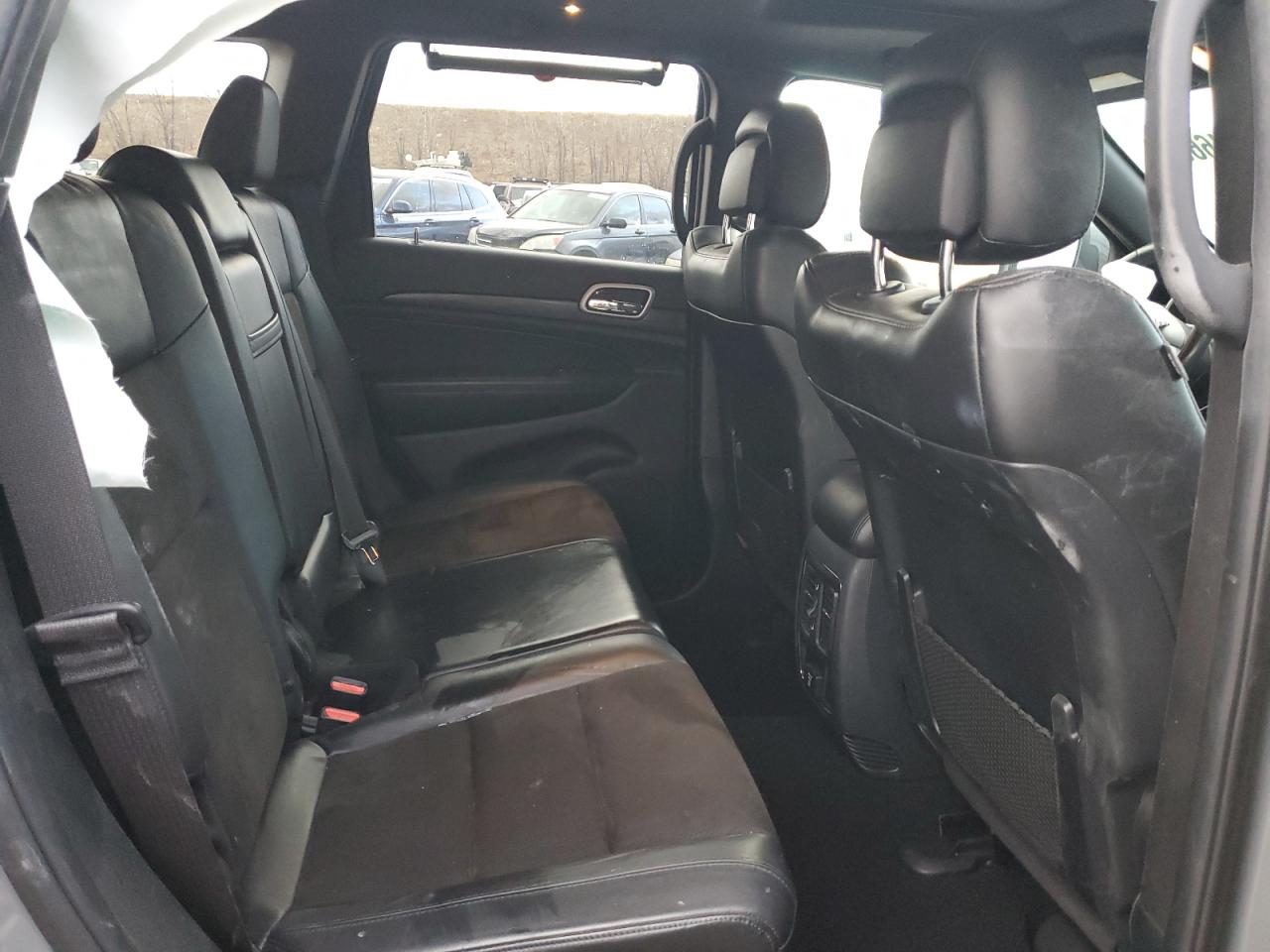 2020 Jeep Grand Cherokee - Image 11