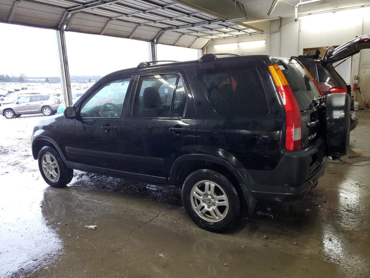 2004 Honda CR-V - Image 2