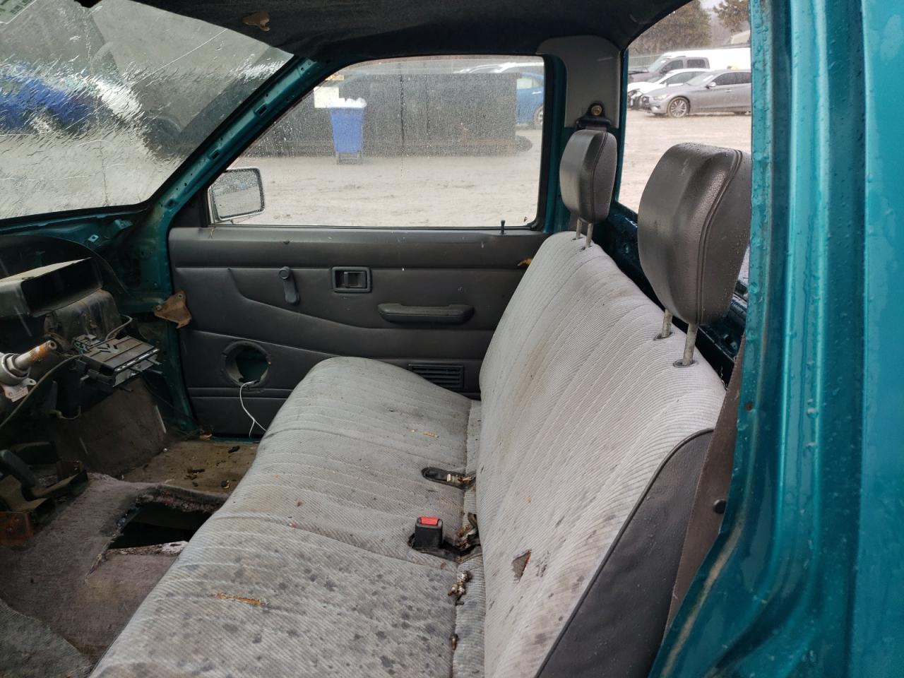1995 Nissan Navara (Frontier) - Image 10