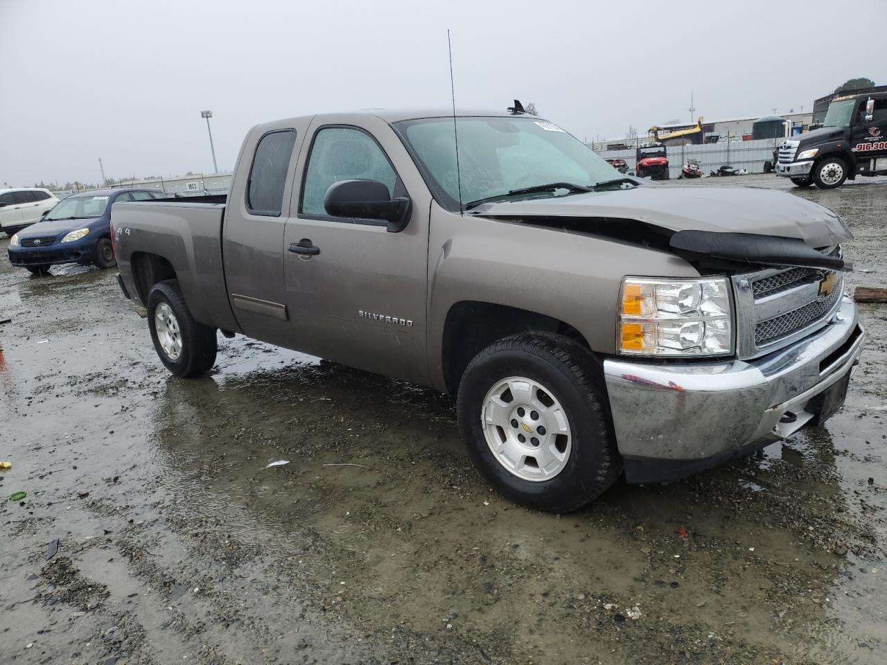 2013 Chevrolet Silverado - Image 4