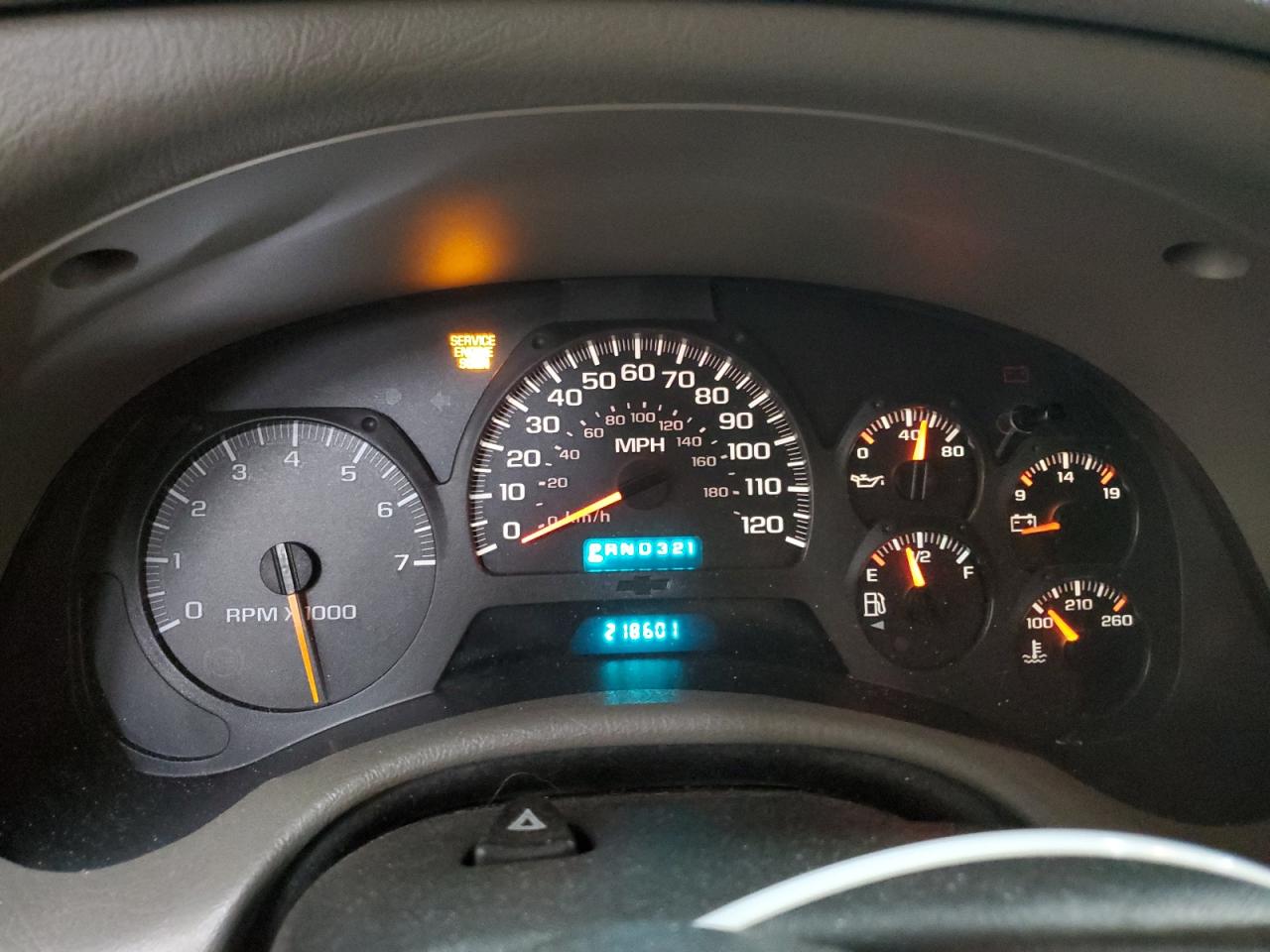 2004 Chevrolet TrailBlazer - Image 9