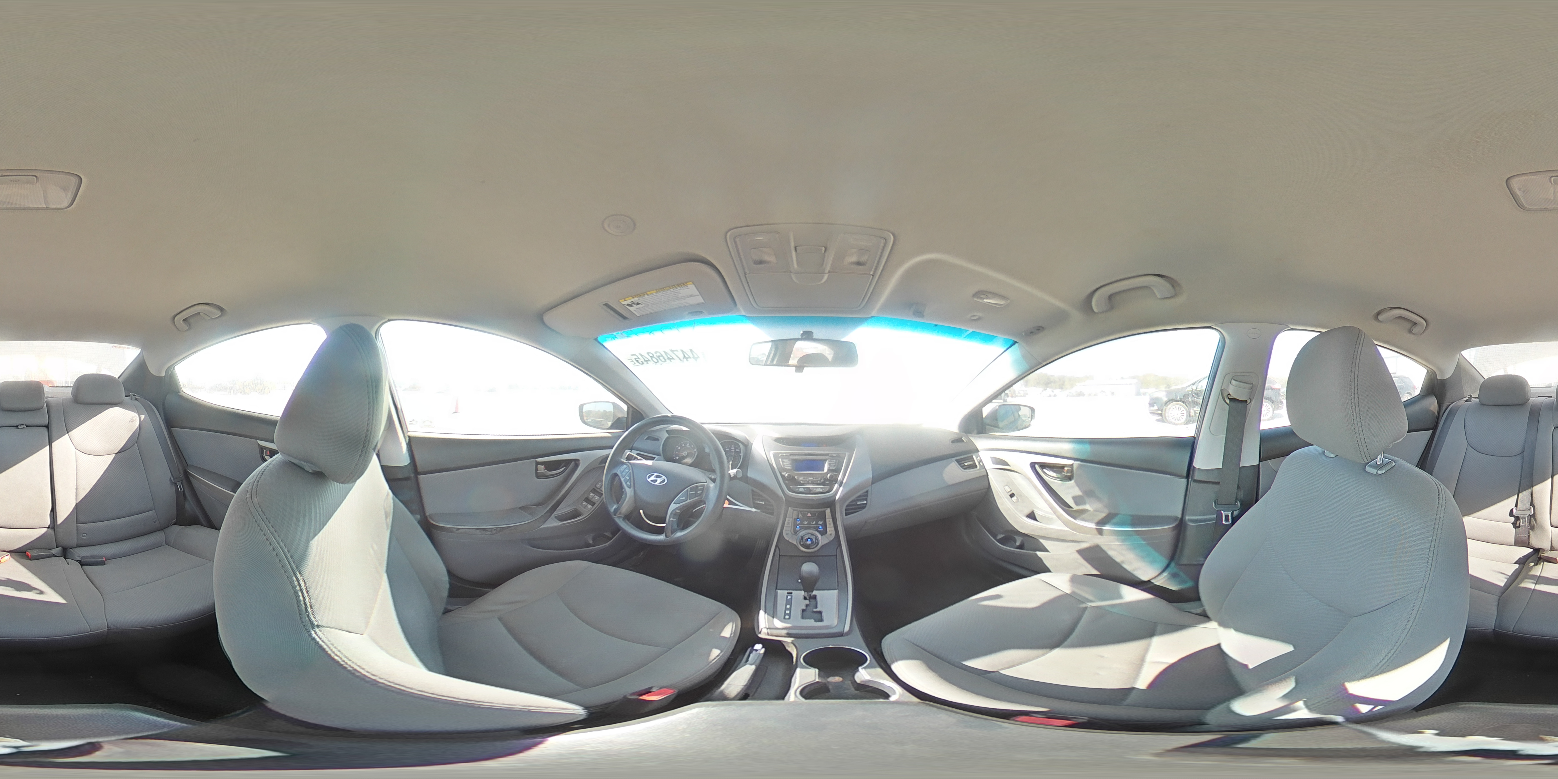 2013 Hyundai Elantra - Image 14