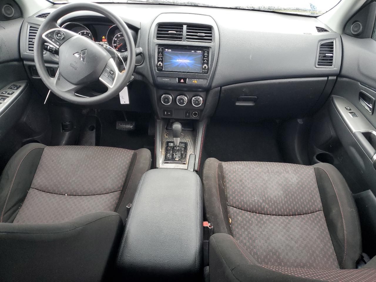 2019 Mitsubishi Outlander - Image 8