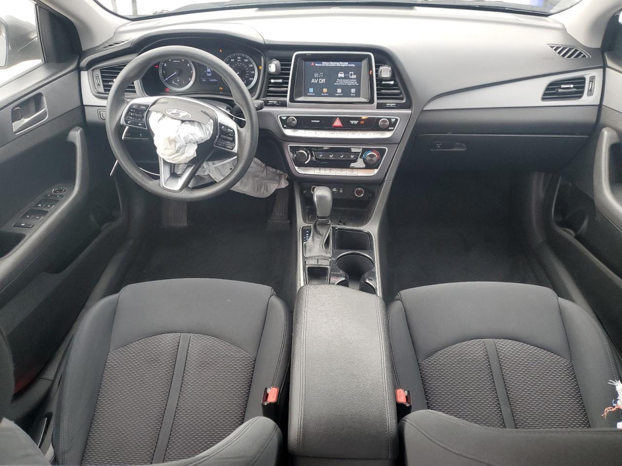 2019 Hyundai Sonata - Image 8