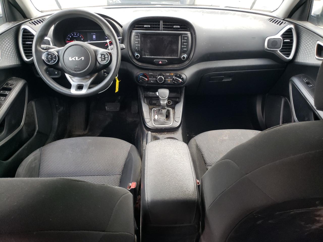 2022 Kia Soul - Image 8