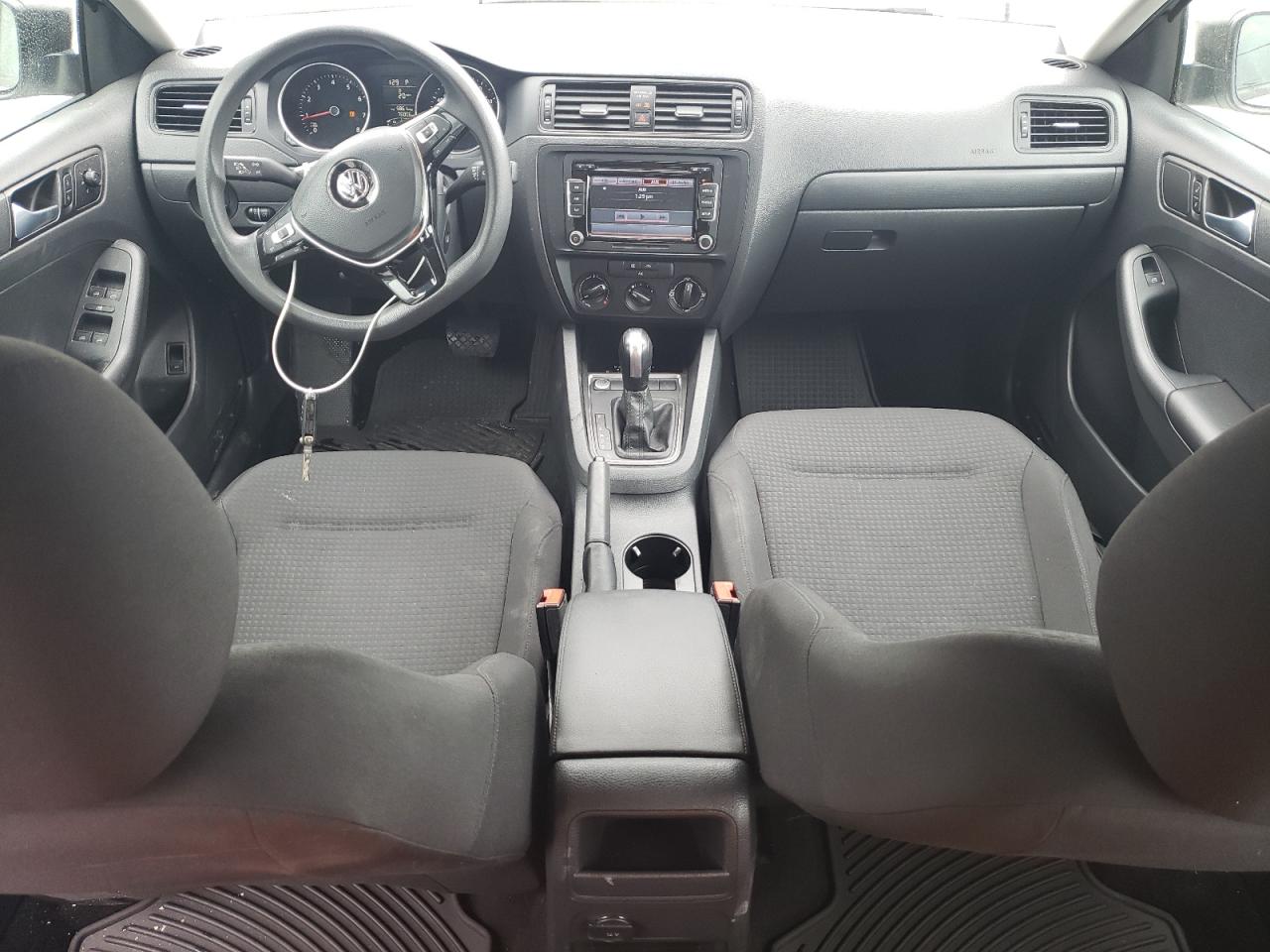 2015 Volkswagen Jetta - Image 8