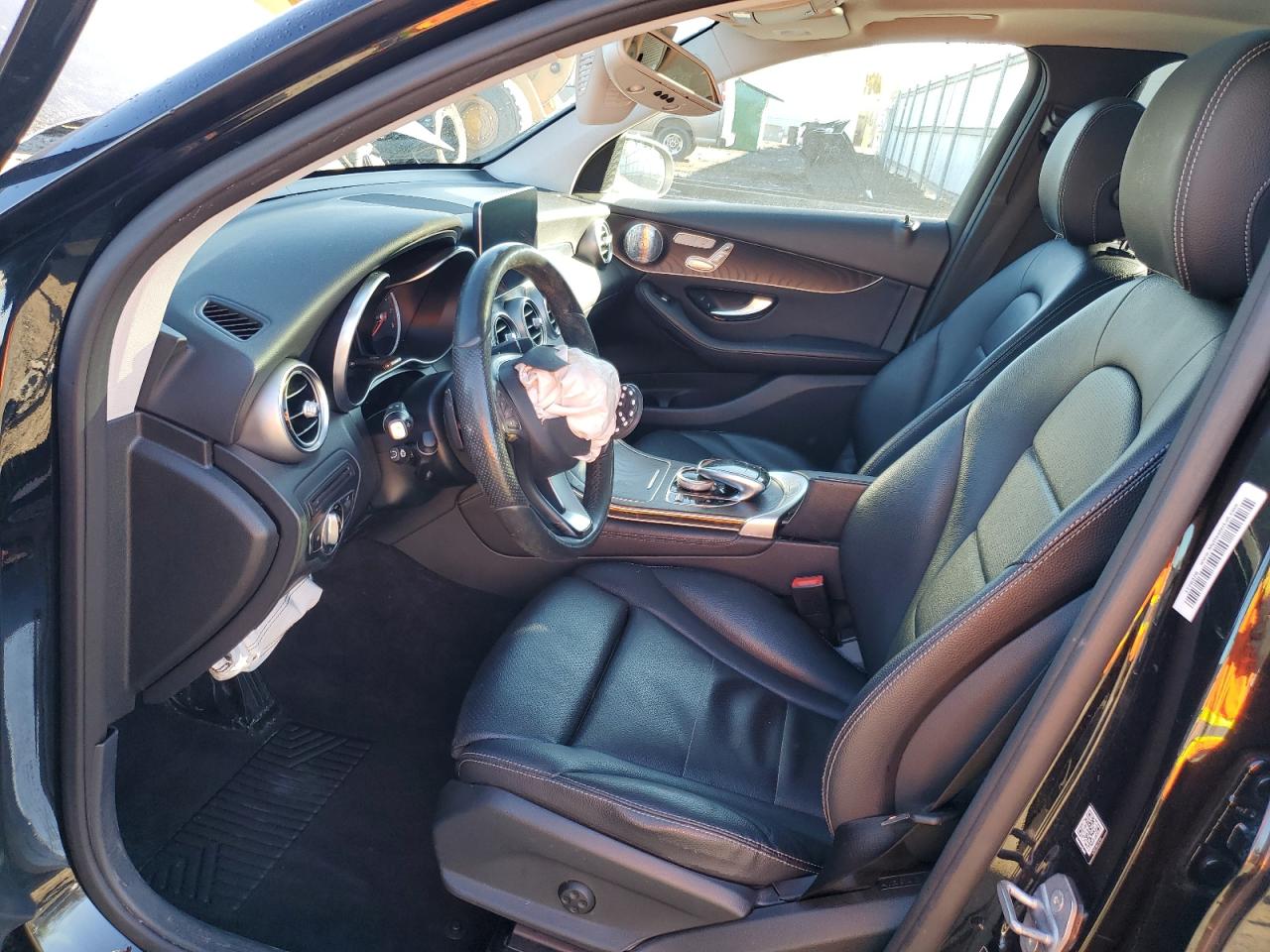 2016 Mercedes-Benz GLC - Image 7