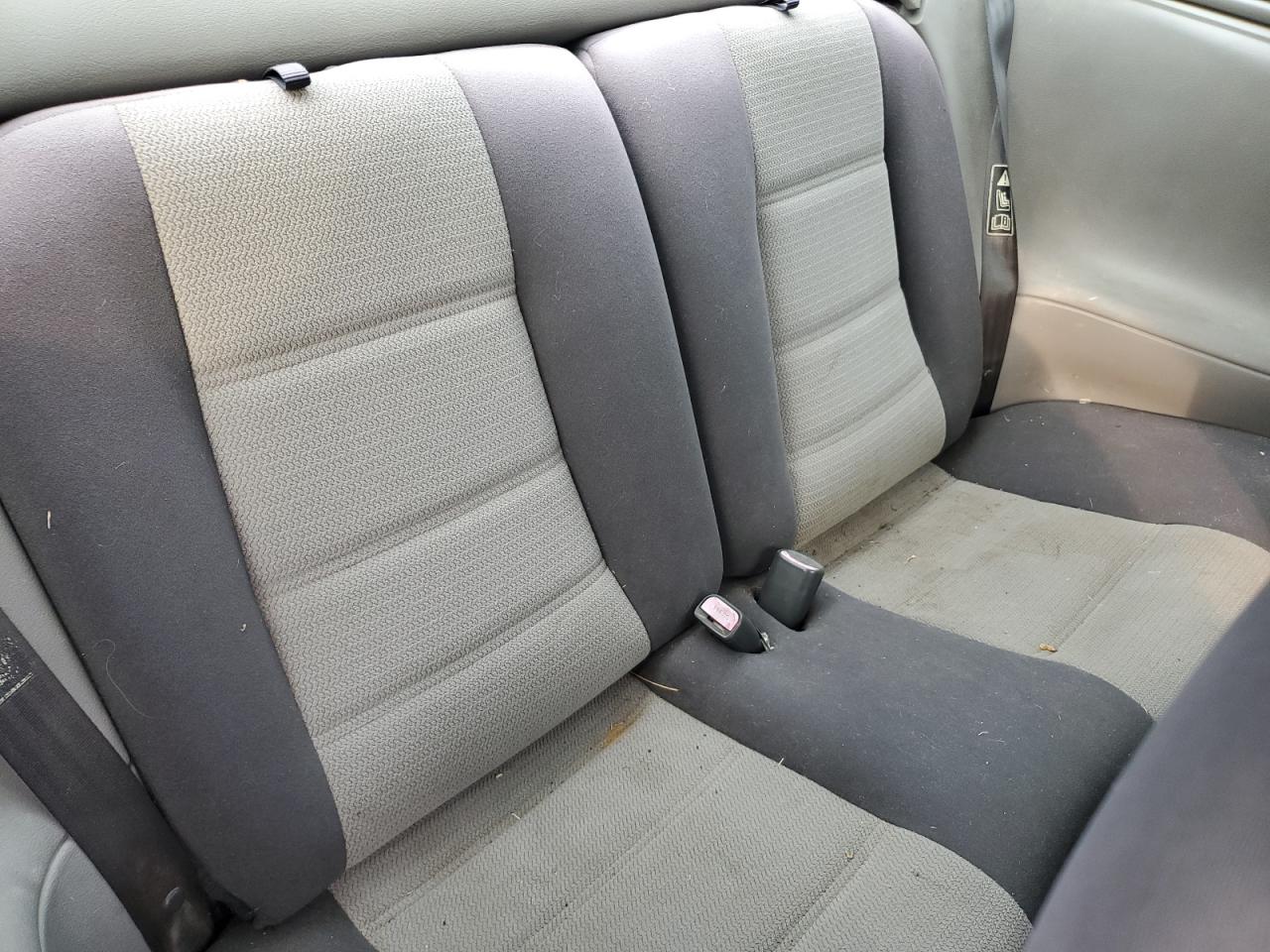 2002 Ford Mustang - Image 10