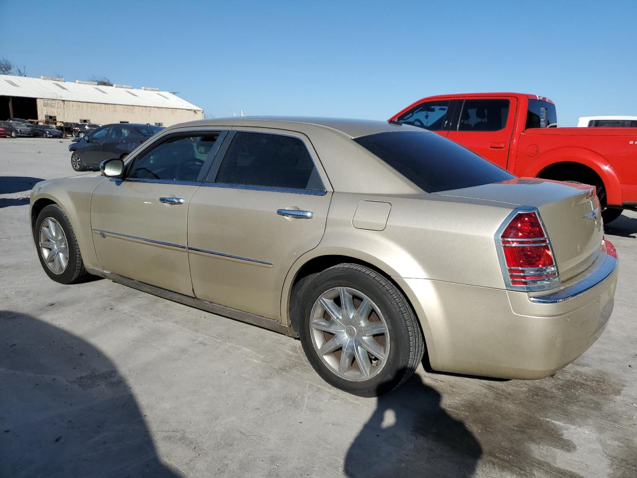 2010 Chrysler 300 - Image 2
