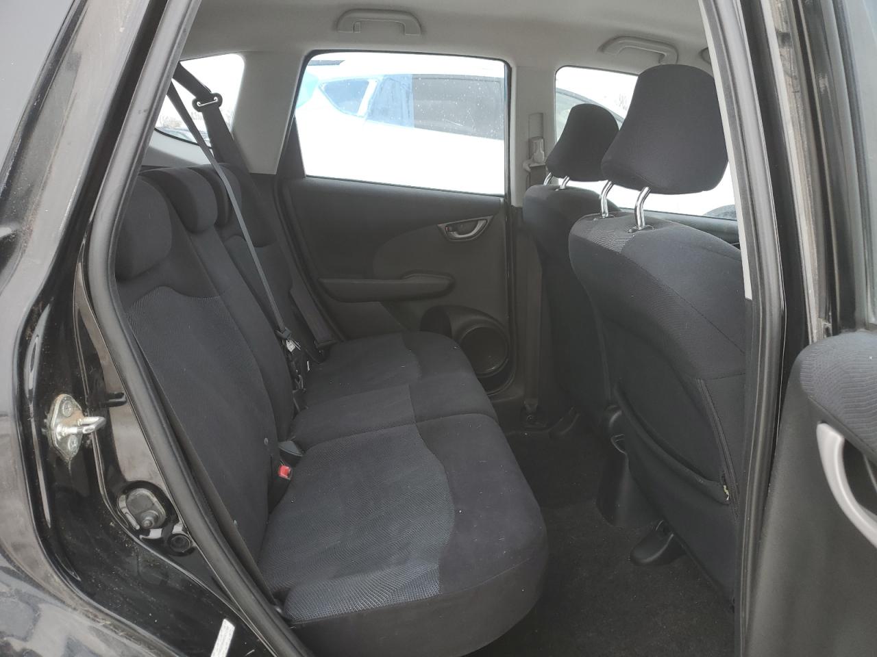 2009 Honda Fit - Image 11