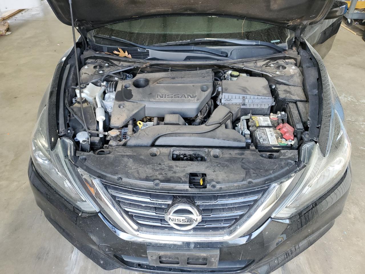 2017 Nissan Altima - Image 12
