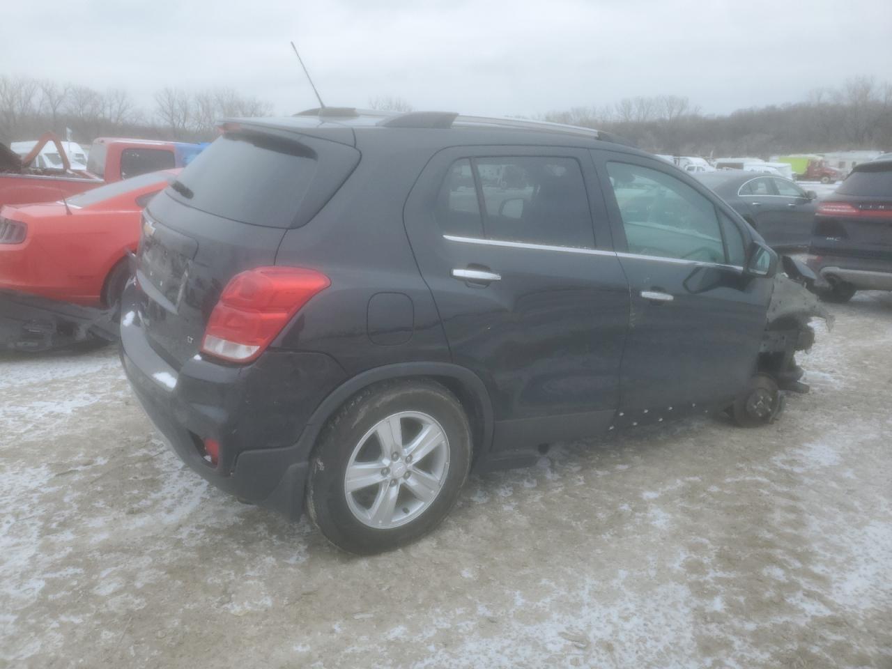 2019 Chevrolet Trax - Image 3