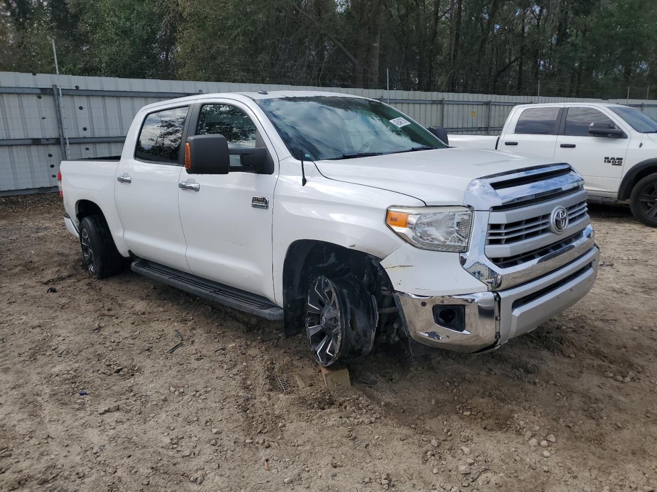 2014 Toyota Tundra - Image 4