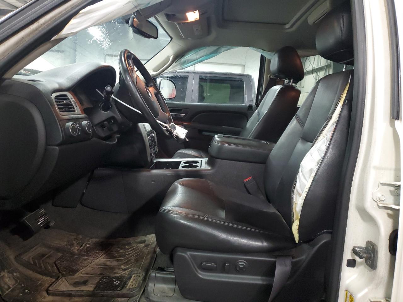 2013 GMC Yukon - Image 7