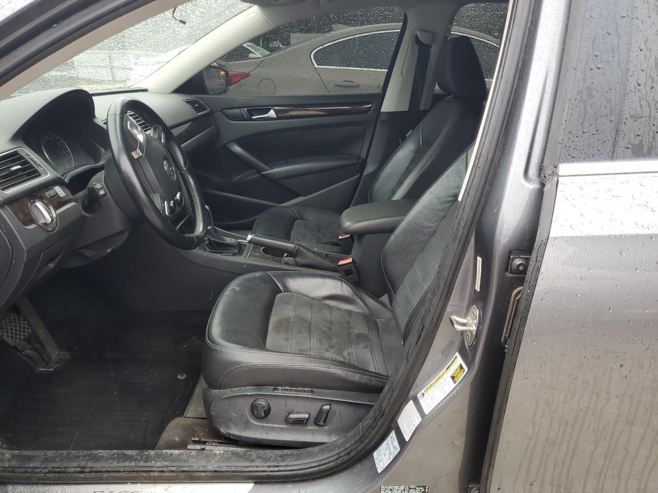 2015 Volkswagen Passat - Image 7