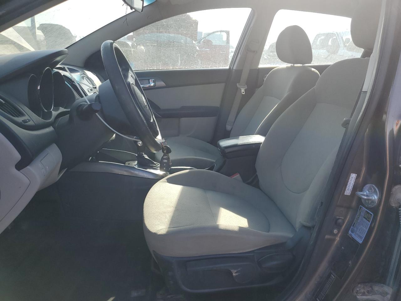 2013 Kia Forte - Image 7