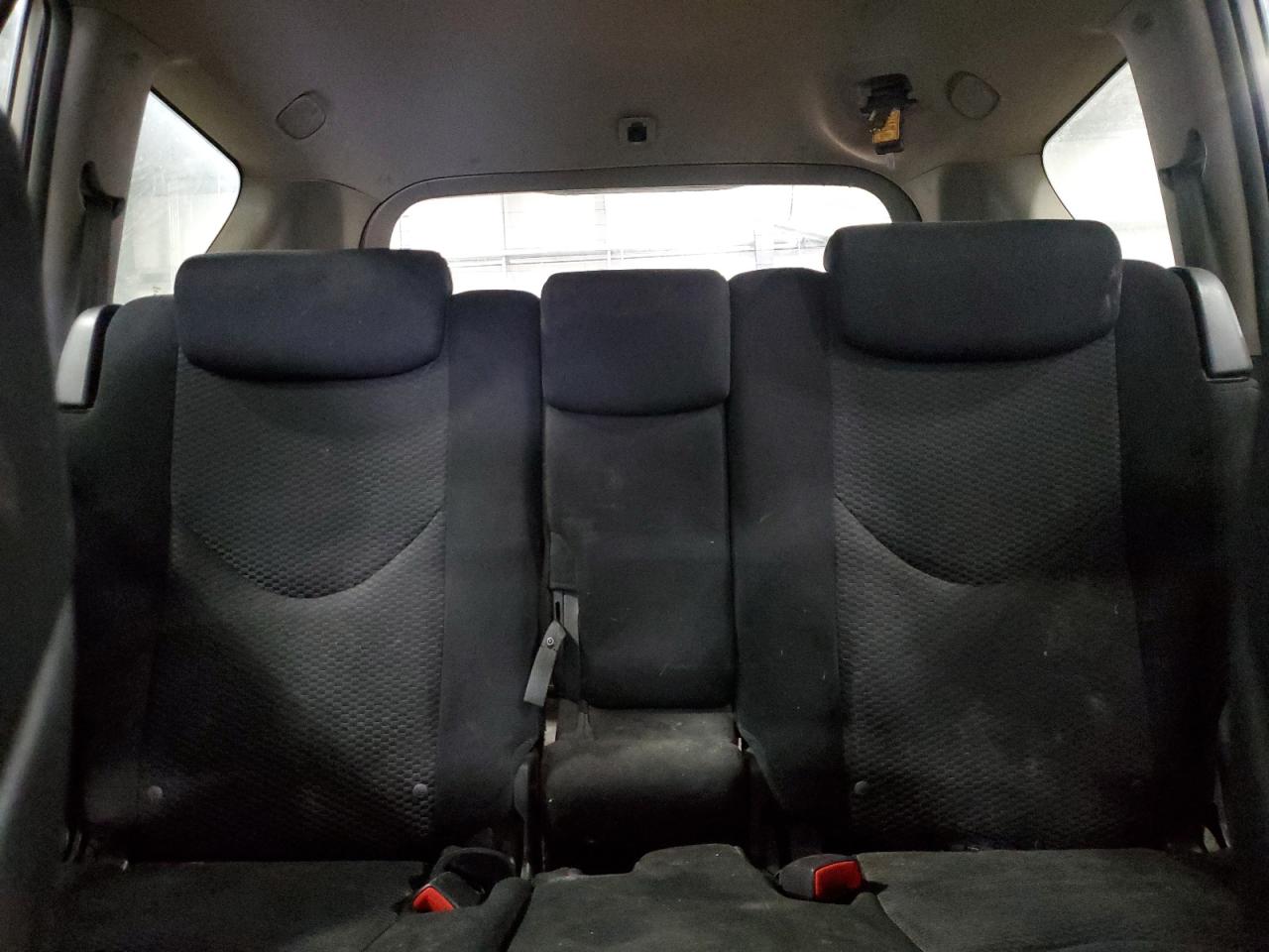 2010 Toyota RAV 4 - Image 10