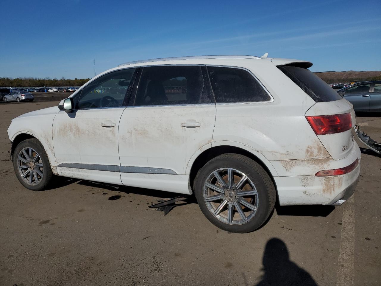 2018 Audi Q7 - Image 2