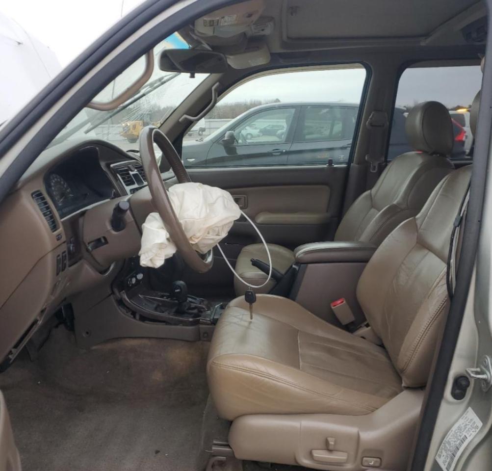 2002 Toyota 4Runner - Image 7