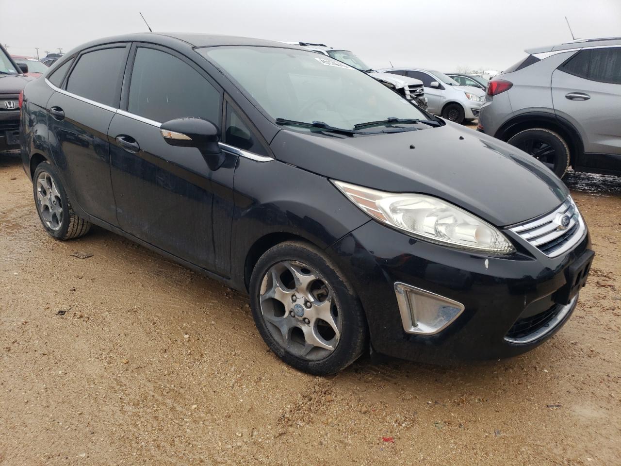 2013 Ford Fiesta - Image 4