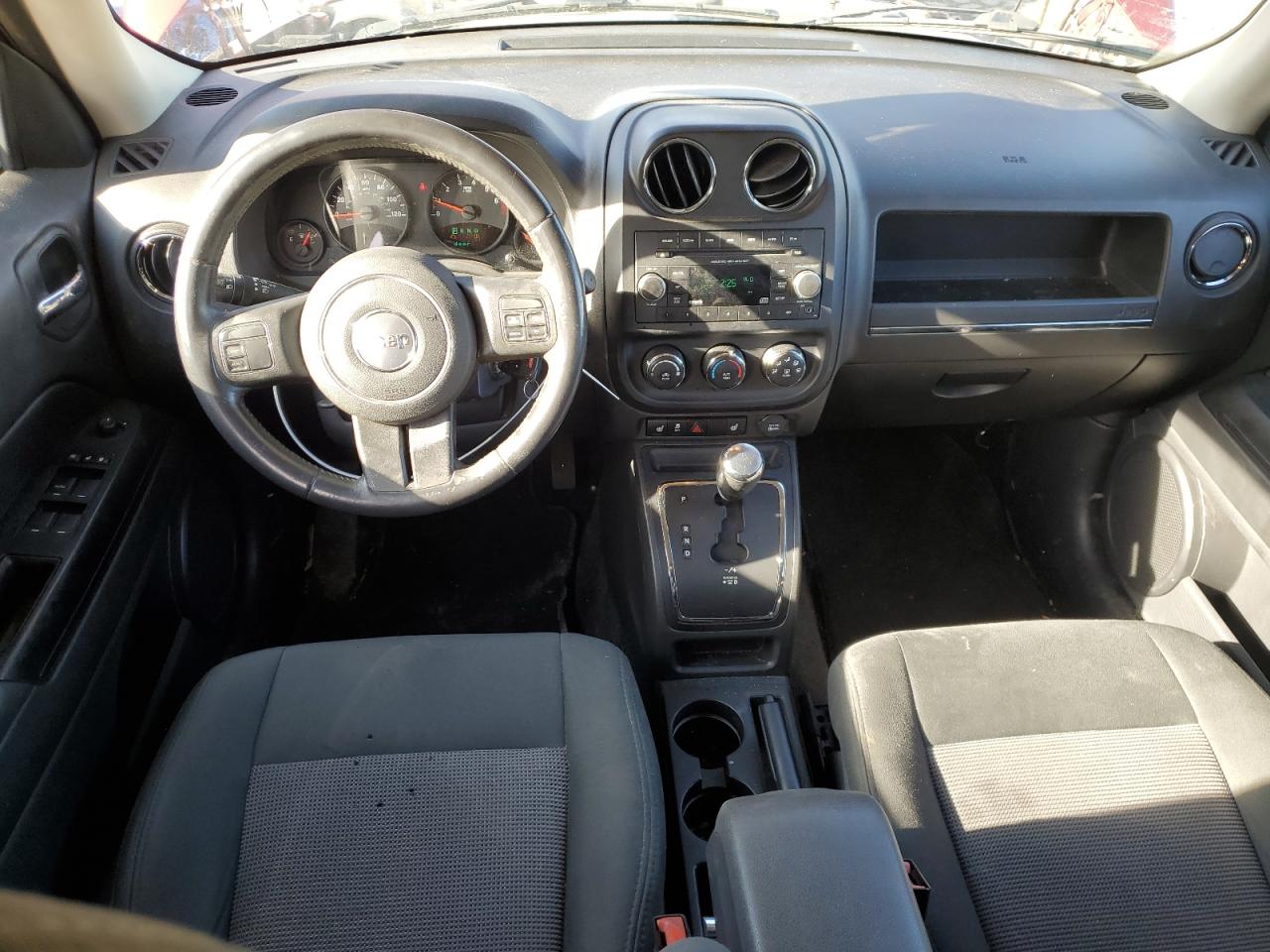 2012 Jeep Liberty (Patriot) - Image 8