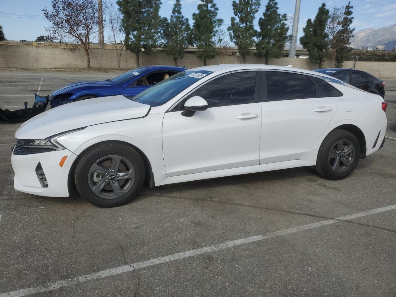 2022 Kia K5 - Image 1