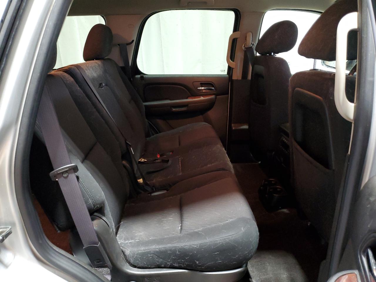 2011 Chevrolet Tahoe - Image 11