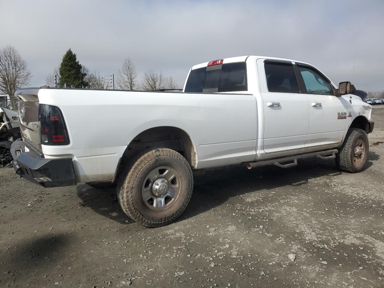 2015 RAM 2500 - Image 3