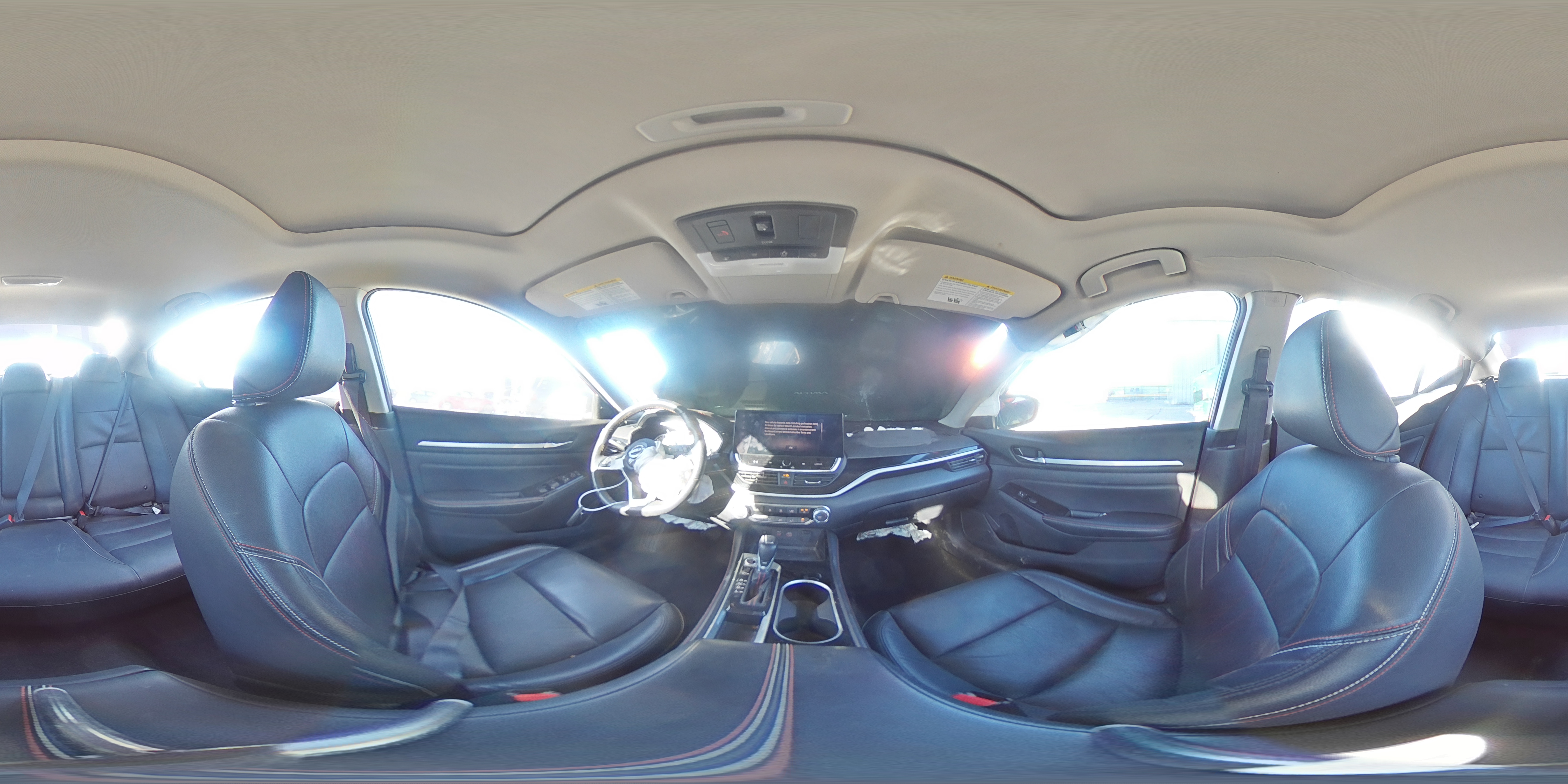 2024 Nissan Altima - Image 12
