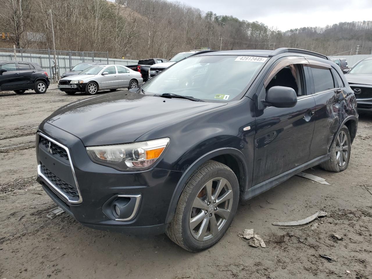2013 Mitsubishi Outlander - Image 1